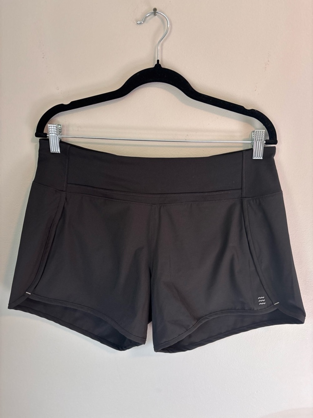 Free Fly Women's Black Performance Shorts NWT - Picture 3 of 6